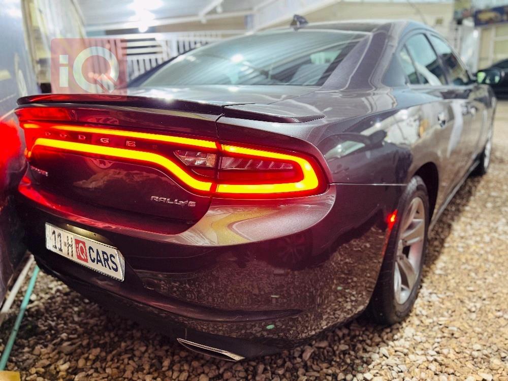 دودج تشارجر